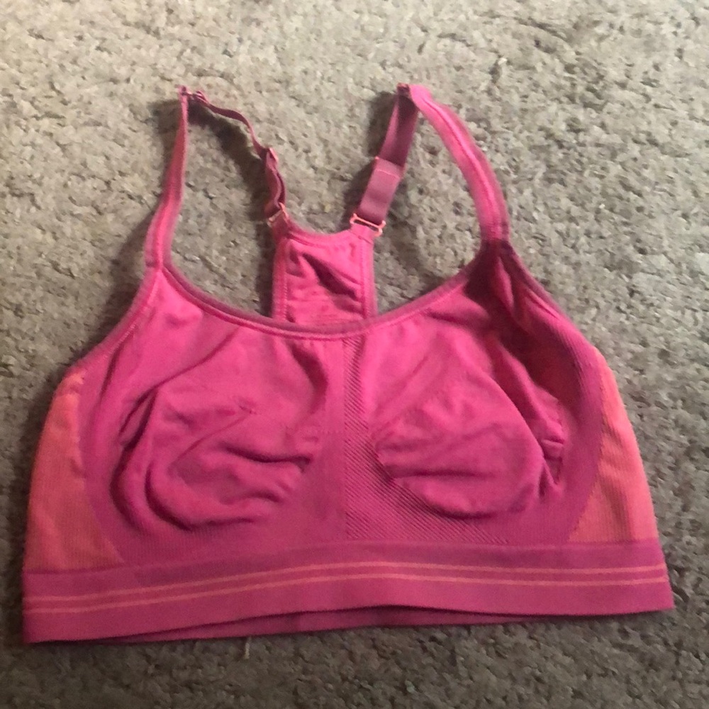 Old navy sports bra!